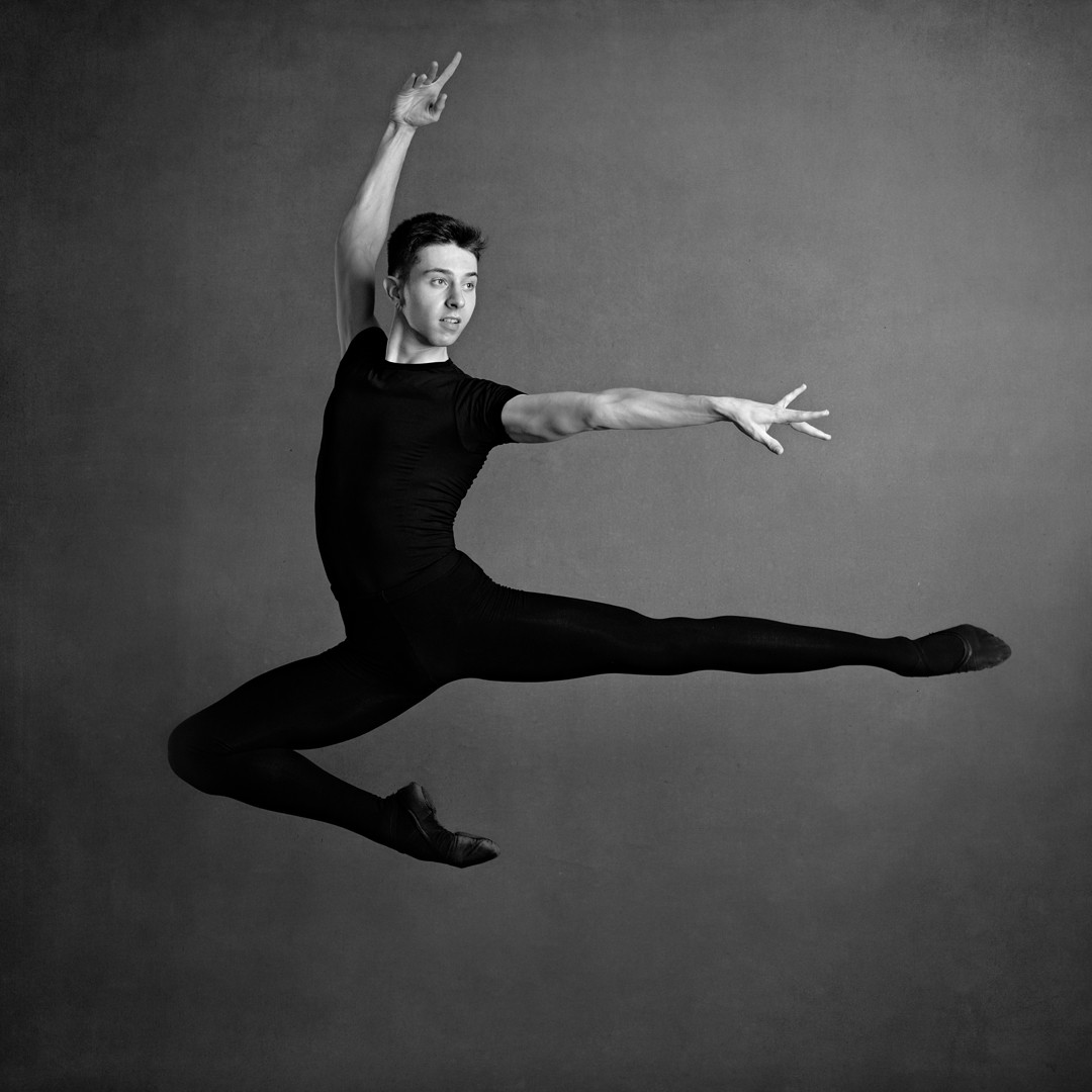 Dancer Oscar Lambert