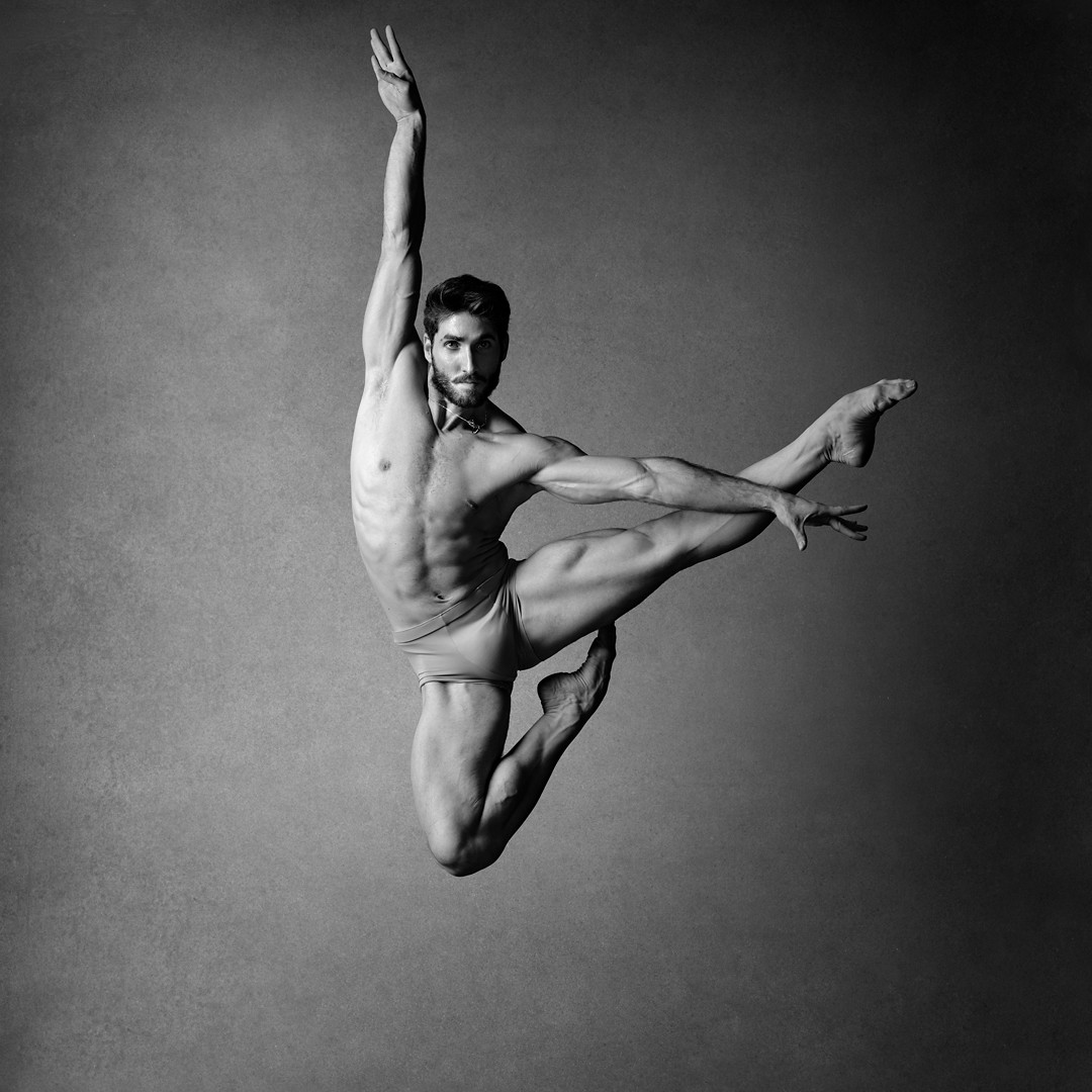 Esnel Ramos, dancer at Les Grands Ballets