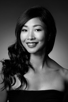 Headshot of the dancer Mai Kono