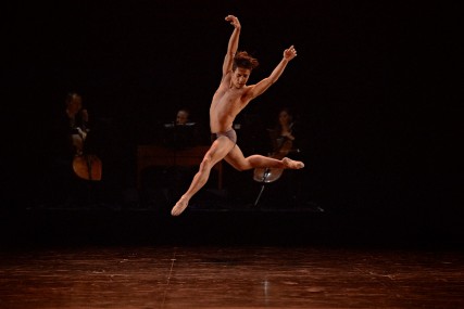The dancer André Santos in Presto-Detto
