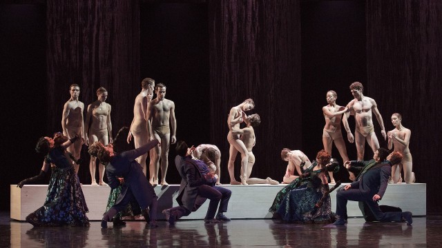 Rodin/Claudel - danseurs dans une scène de groupe