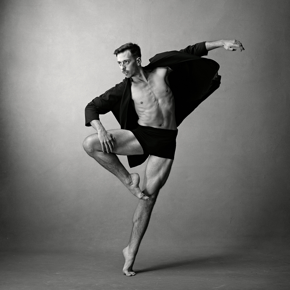 Dancer Étienne Delorme - Les Grands Ballets Canadiens